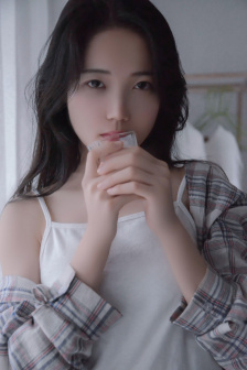 腿打开一点就可以吃到扇贝了